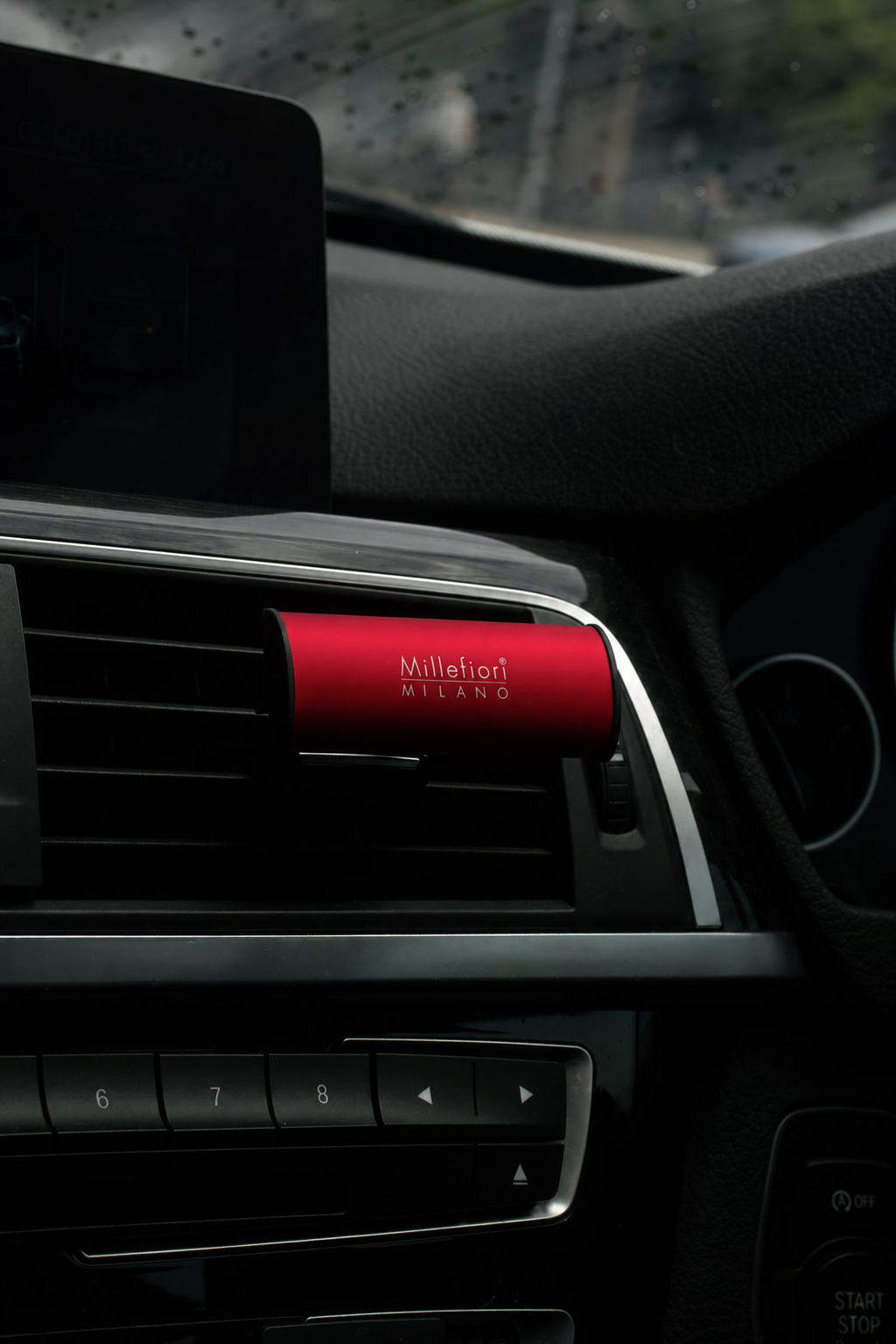 Car Air Freshener - Vanilla & Wood - Classic Red